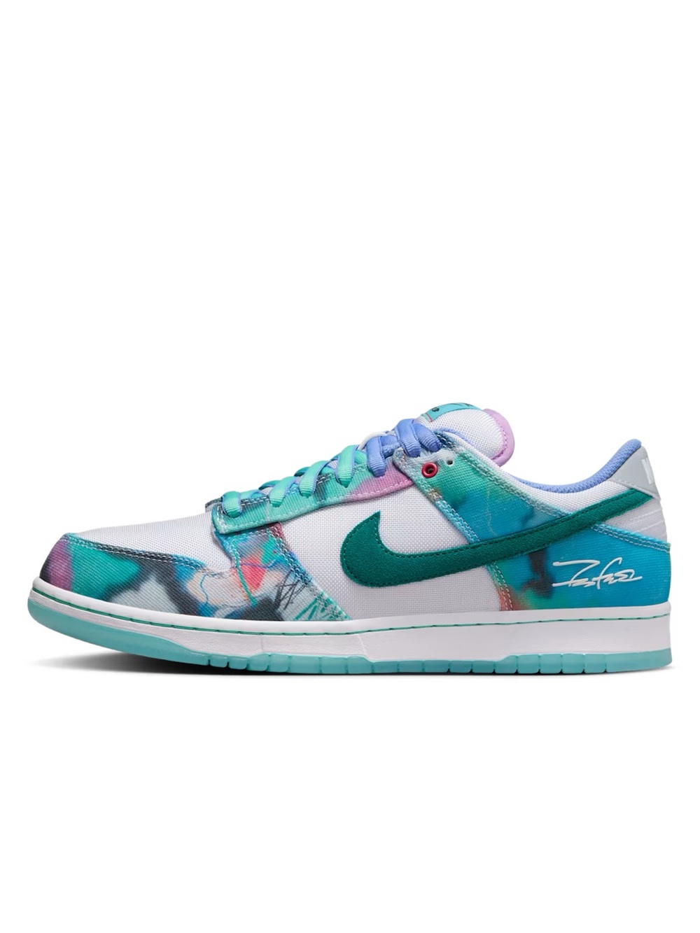 Nike SB Dunk Low x Futura Laboratories